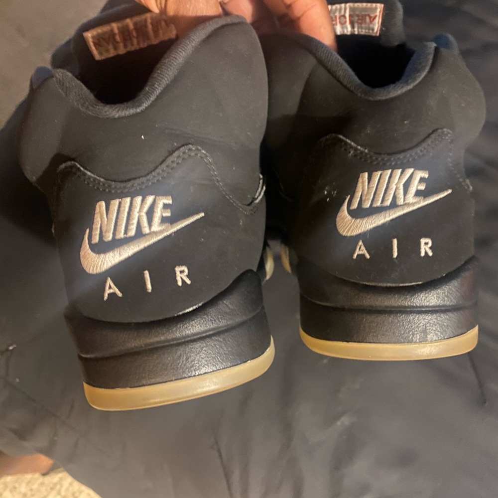Jordan 5 metallic Size 12 No box 8-10 bottoms yellowing but great condition.